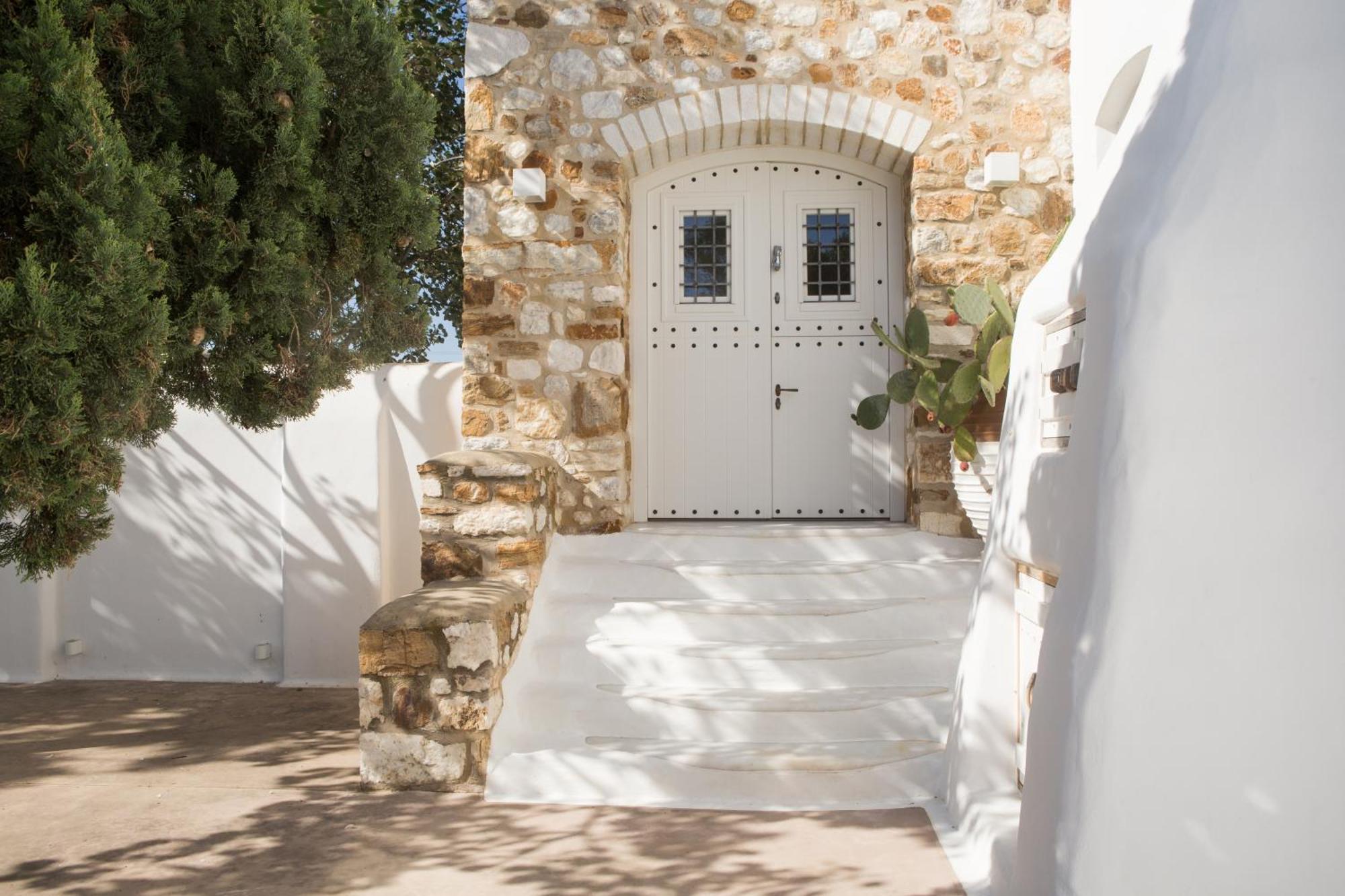 Kallos Villas & Suites Naxos City ภายนอก รูปภาพ